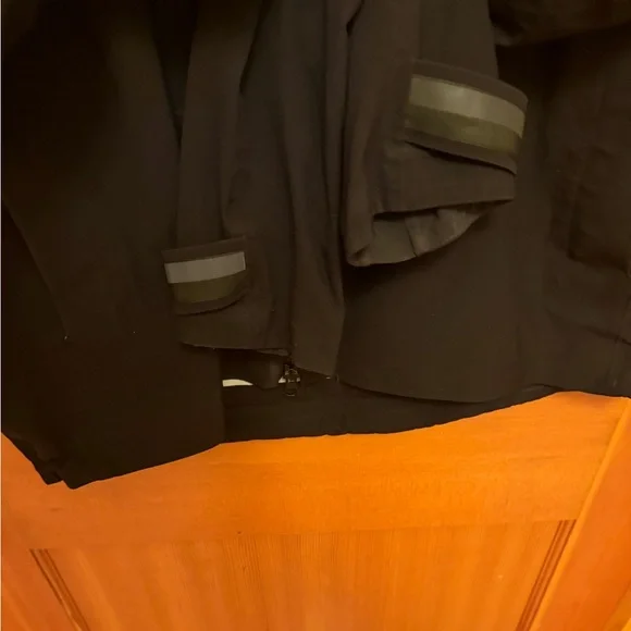 Rapha Core Rainjacket - Picture 4 of 11